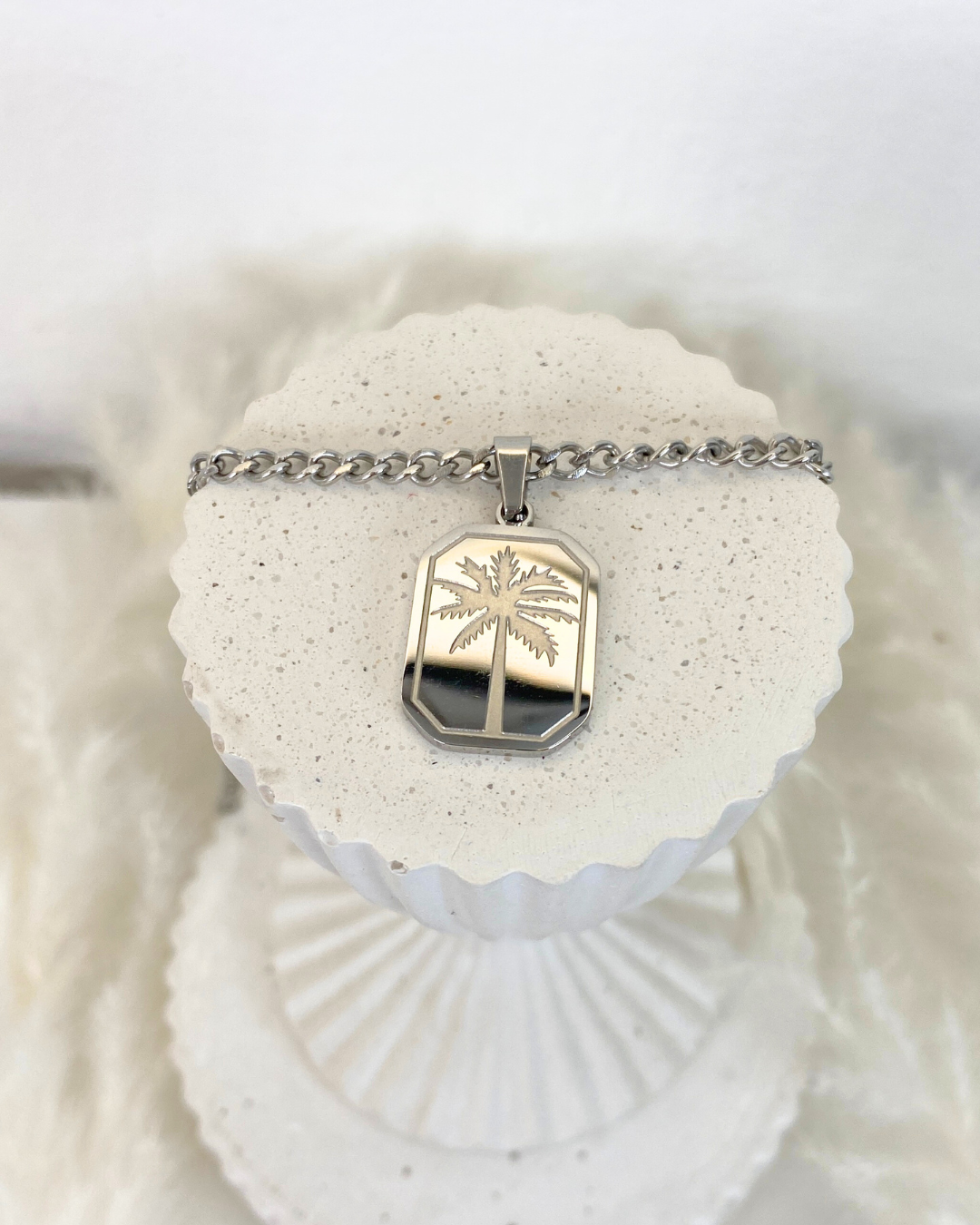 Beach Collar