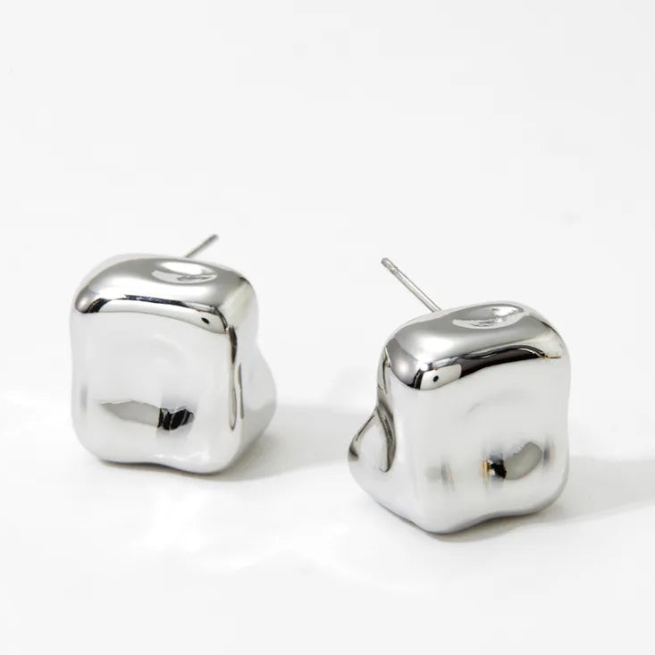 Aretes Square