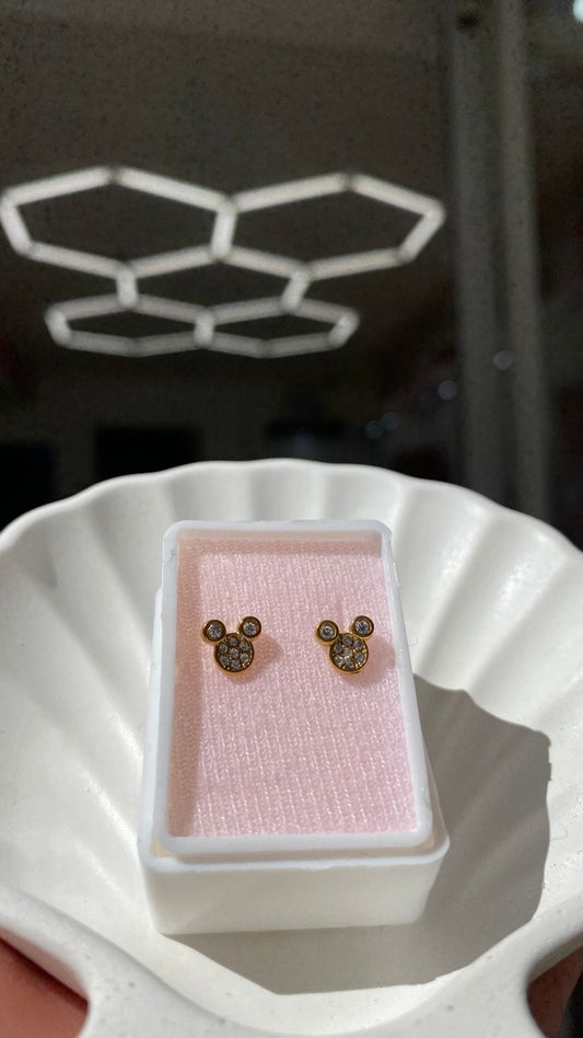 Piercing Mickey