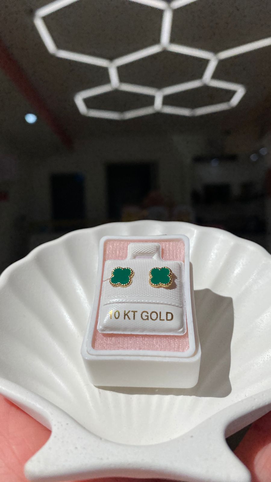 Broquel Clover Oro 10k
